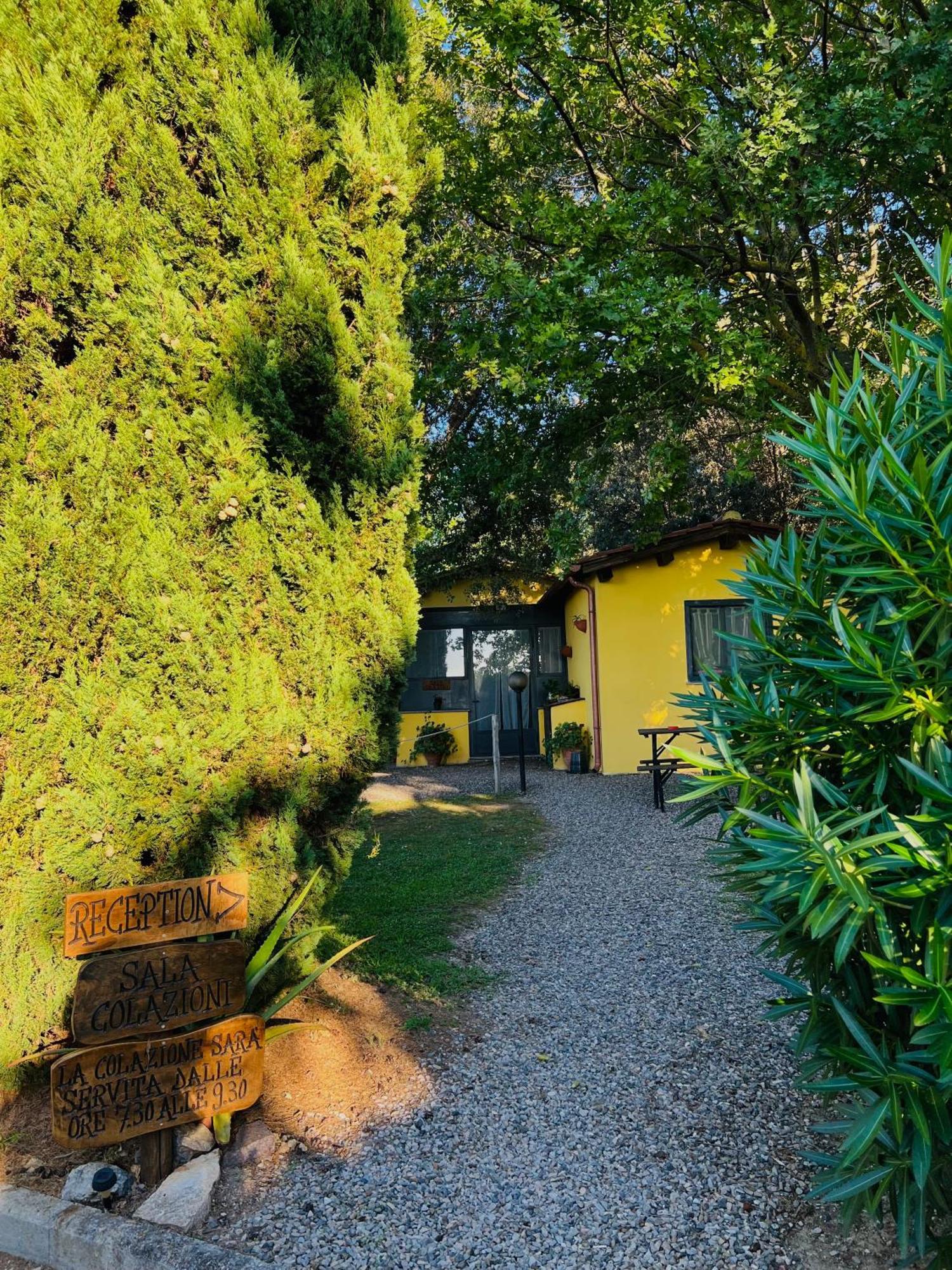 Il Melarancio Pescia Romana Exterior foto